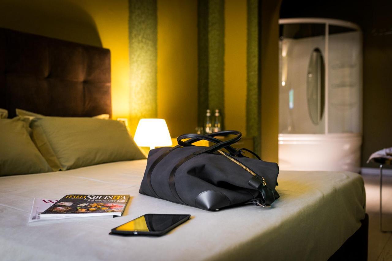 Castello Degli Angeli Hotel Carobbio degli Angeli Eksteriør billede